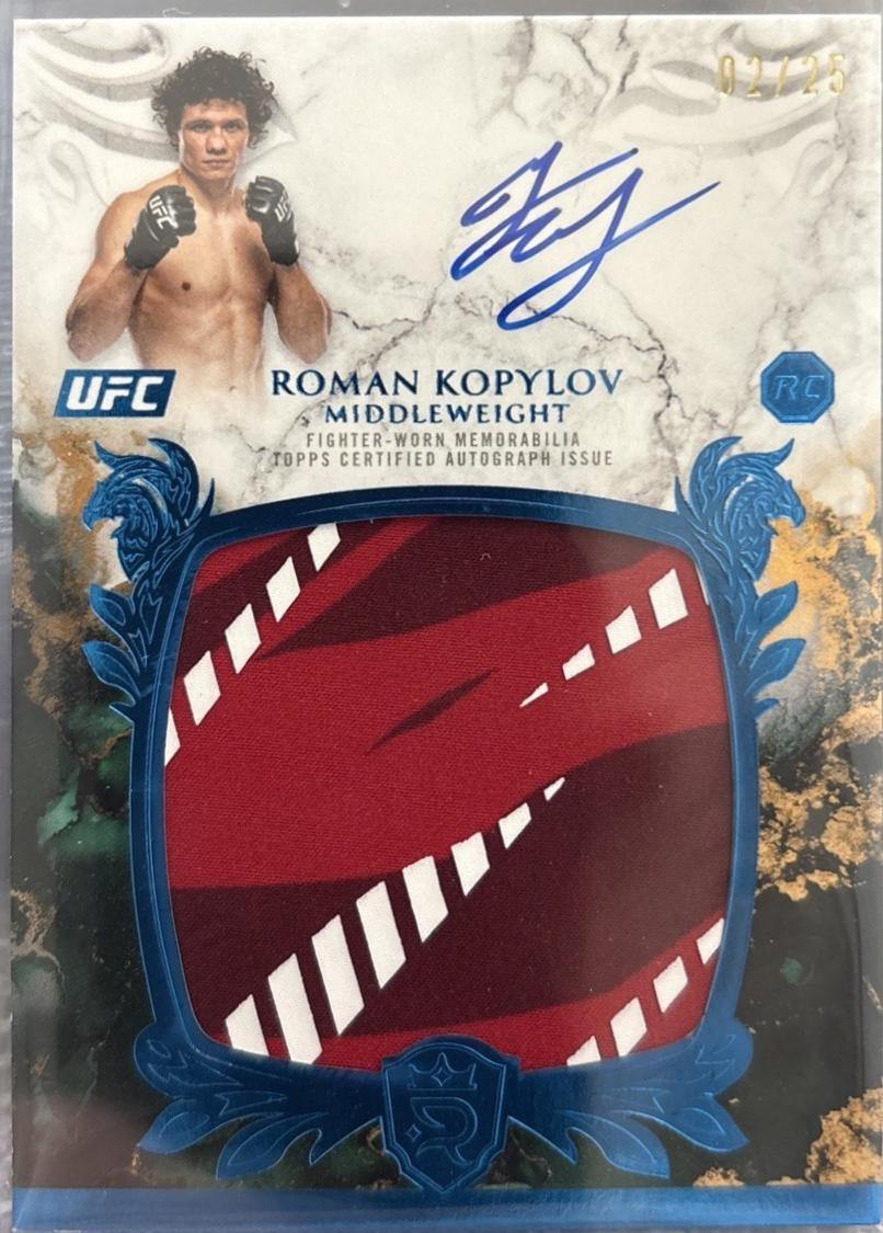 Roman Kopylov 2025 Topps Royalty UFC Rookie Relic Autographs #RRA-RK Platinum
