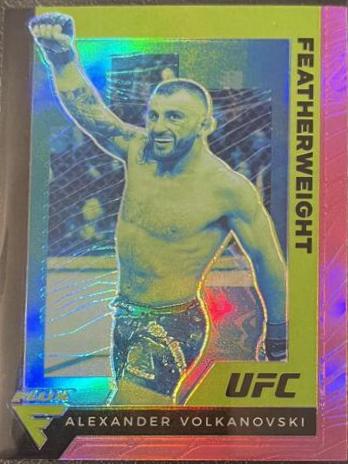 Alexander Volkanovski 2021 Panini Chronicles UFC Base Flux #253 Pink