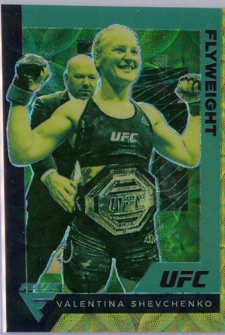 Valentina Shevchenko 2021 Panini Chronicles UFC Base Flux #256 Asia Gold