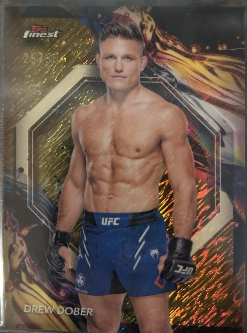 Drew Dober 2024 Topps Finest UFC Base Uncommon #124 Gold Shimmer Refractor