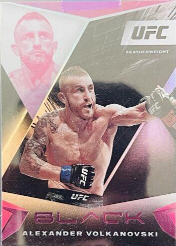 Alexander Volkanovski 2021 Panini Chronicles UFC Base Black #103 Pink