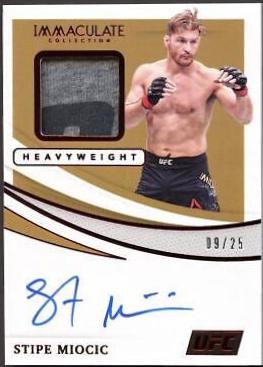 Stipe Miocic 2021 Panini Immaculate UFC Memorabilia Autographs #17 Gold