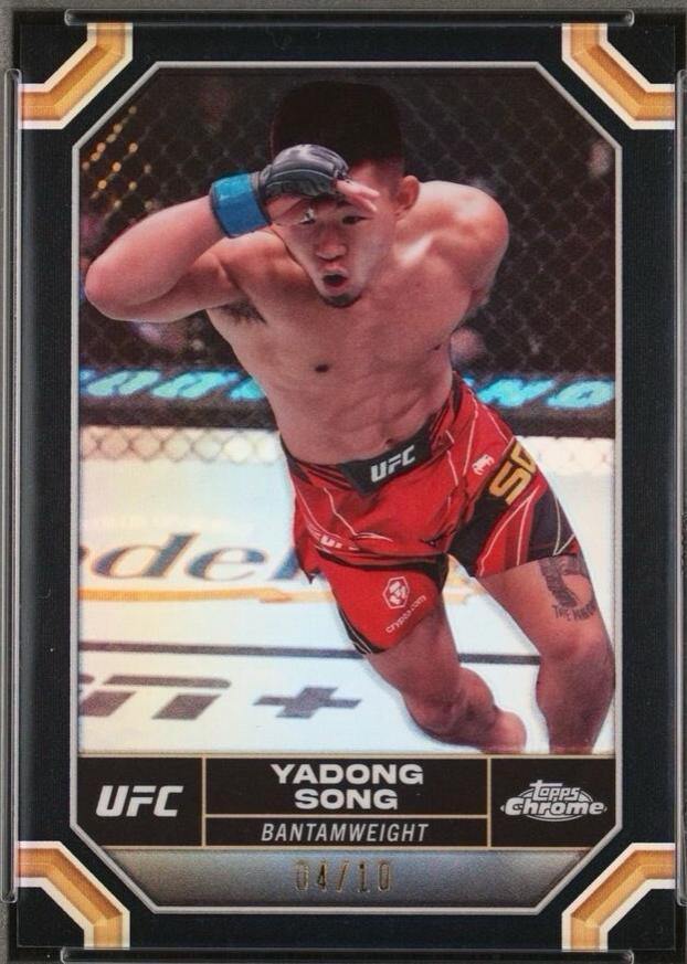 Song Yadong 2024 Topps Chrome UFC Base #179 Black Refractor