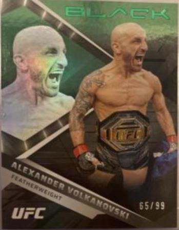 Alexander Volkanovski 2022 Panini Chronicles UFC Base Black #208 Green