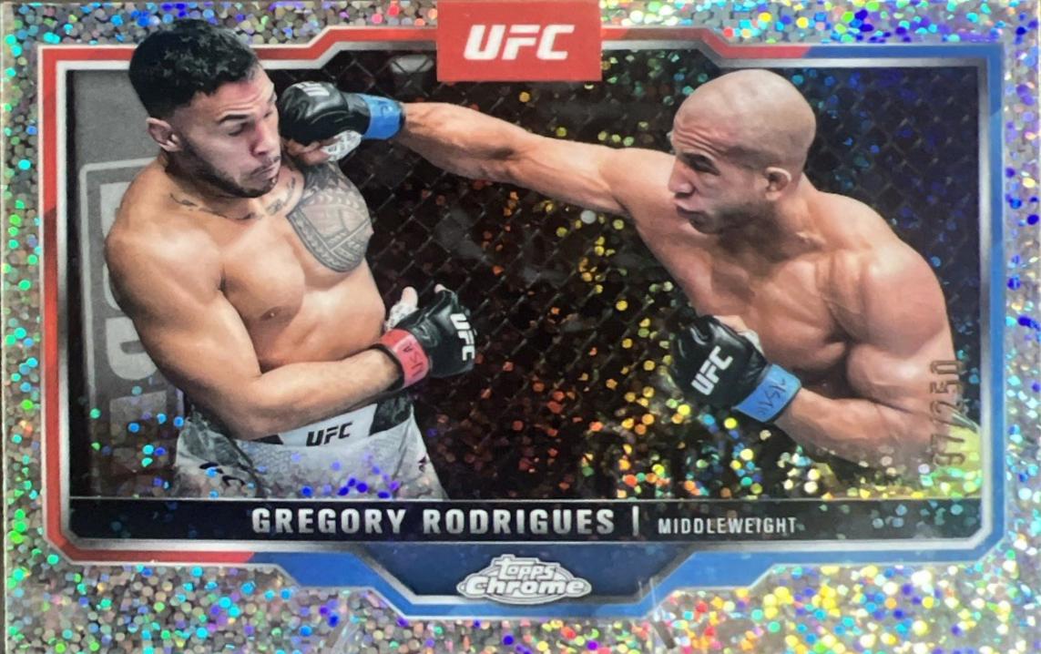 Gregory Rodrigues 2025 Topps Chrome UFC Base #20 Speckle Refractor