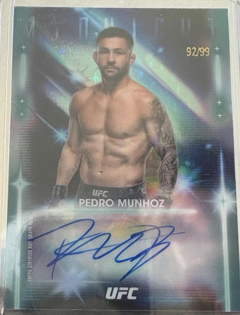 Pedro Munhoz 2025 Topps Midnight UFC Glimmer Graphs #GRG-PM Twilight