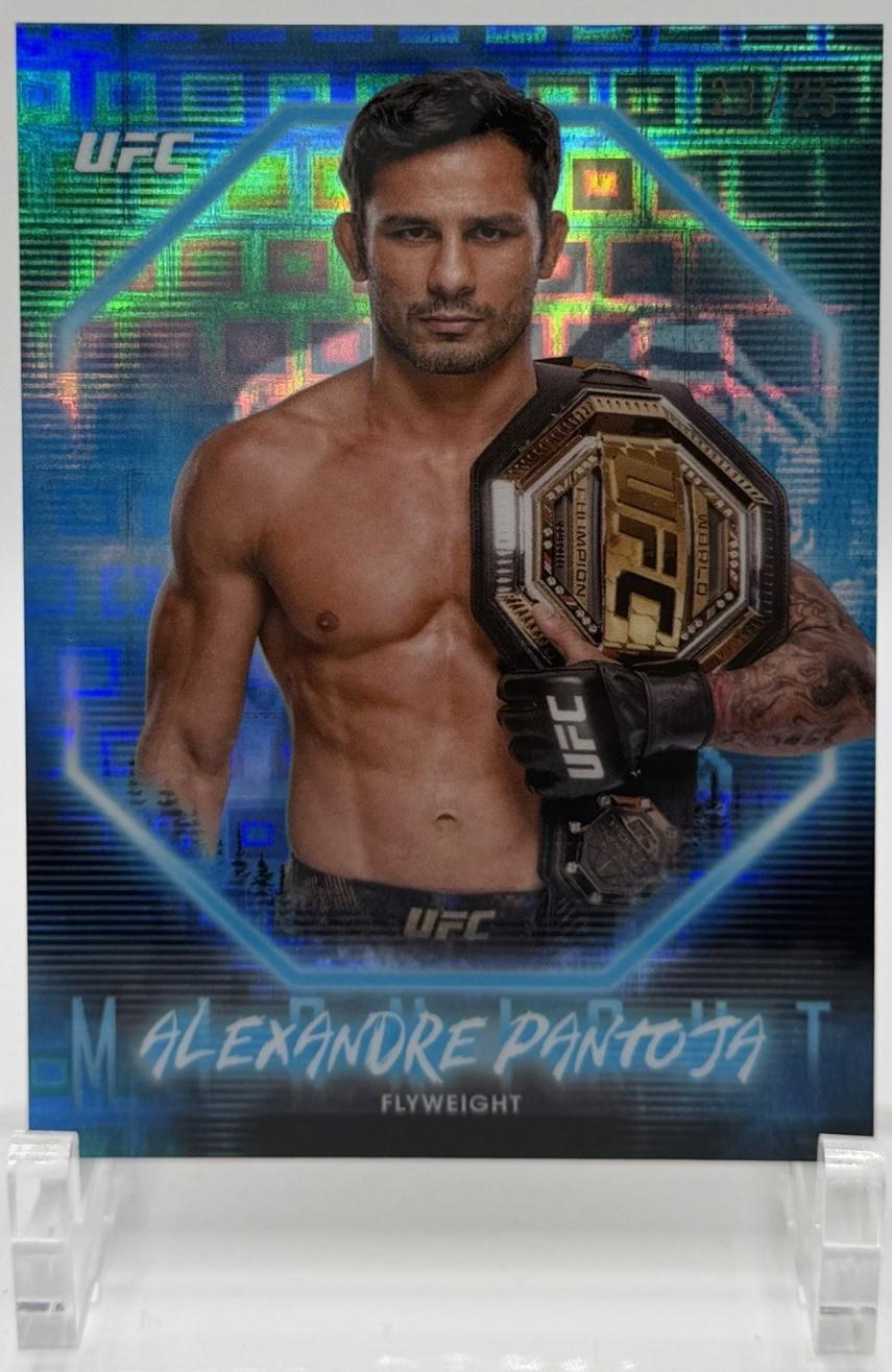 Alexandre Pantoja 2025 Topps Midnight UFC Base #67 Moonrise