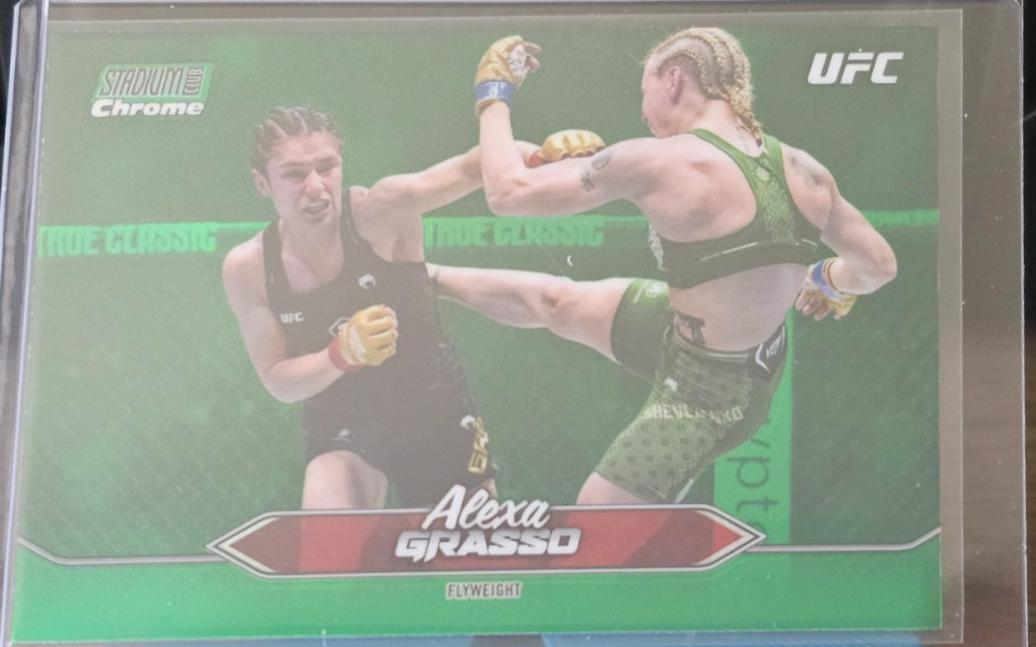 Alexa Grasso 2025 Topps Stadium Club UFC Base Chrome #C-123 Green Refractor