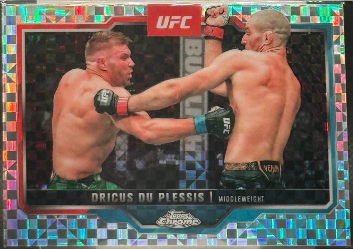 Dricus Du Plessis 2025 Topps Chrome UFC Base #137 X-Fractor