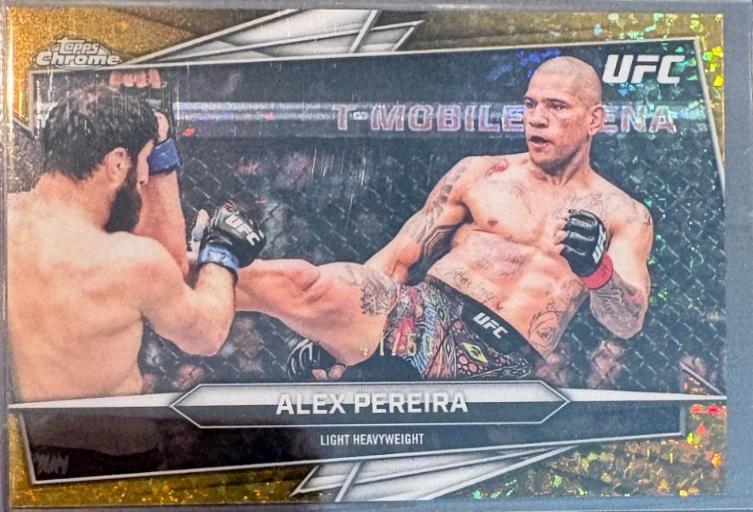 Alex Pereira 2026 Topps Chrome UFC Base #90 Gold Mini Diamonds Refractor