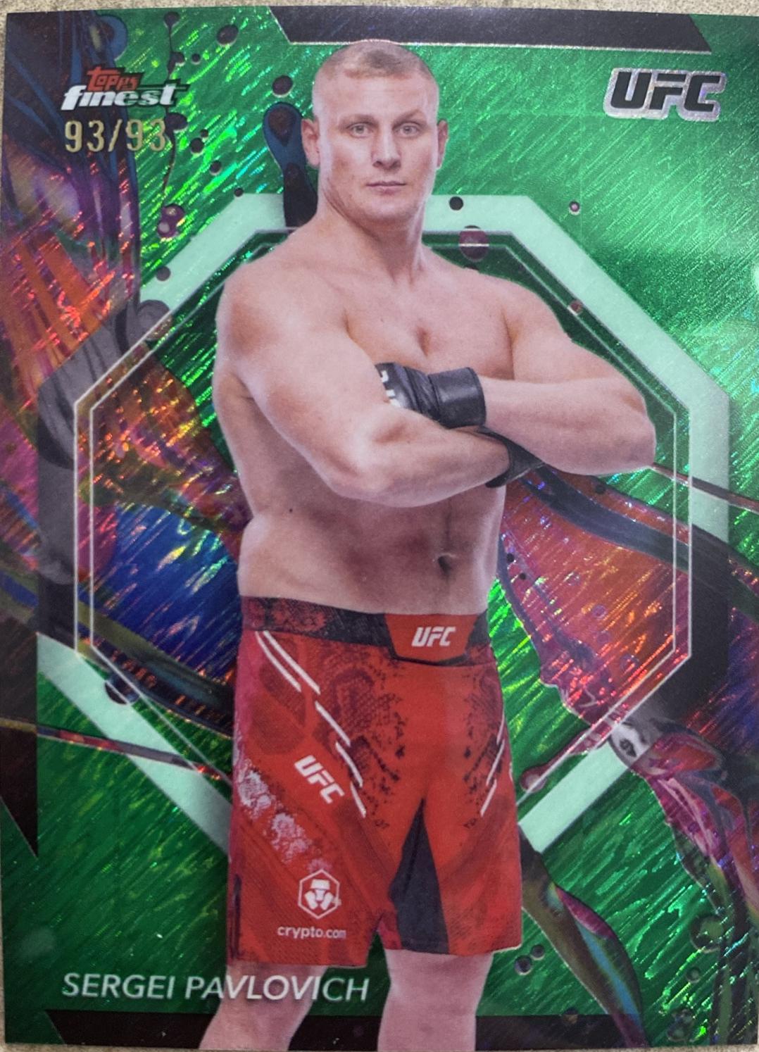 Sergei Pavlovich 2024 Topps Finest UFC Base Common #88 Green Shimmer Refractor