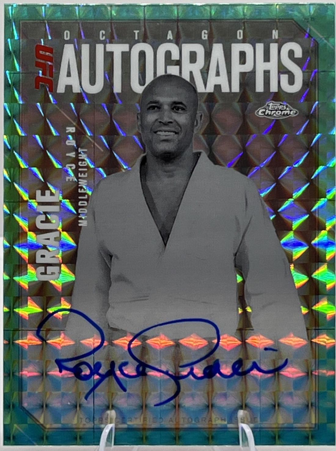 Royce Gracie 2025 Topps Chrome UFC Octagon Legends Autographs #OLA-RG Geometric Aqua Refractor