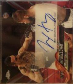 Max Holloway 2018 Topps Chrome UFC Fighter Autographs #FA-MHO Red