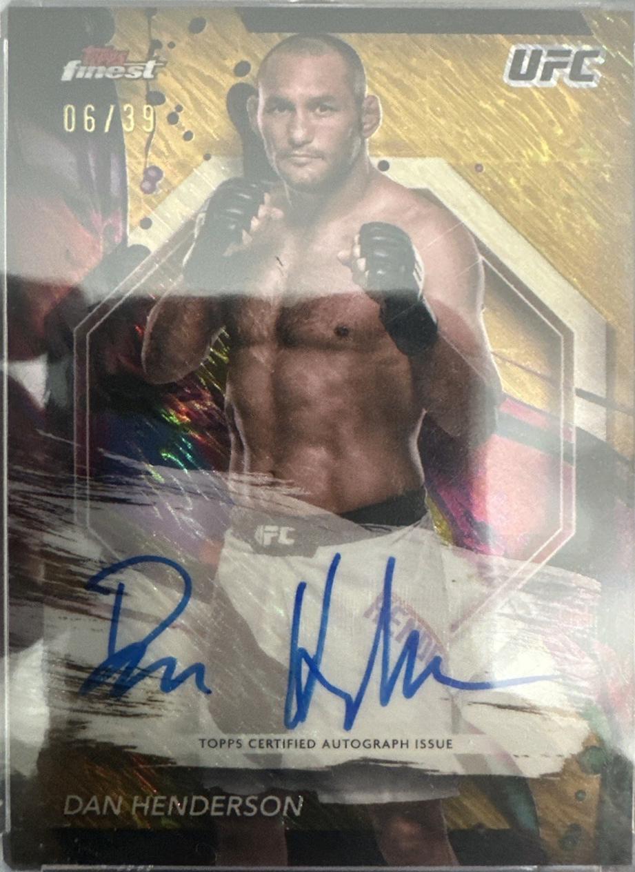 Dan Henderson 2024 Topps Finest UFC Finest Autographs #FA-DHE Gold Shimmer Refractor