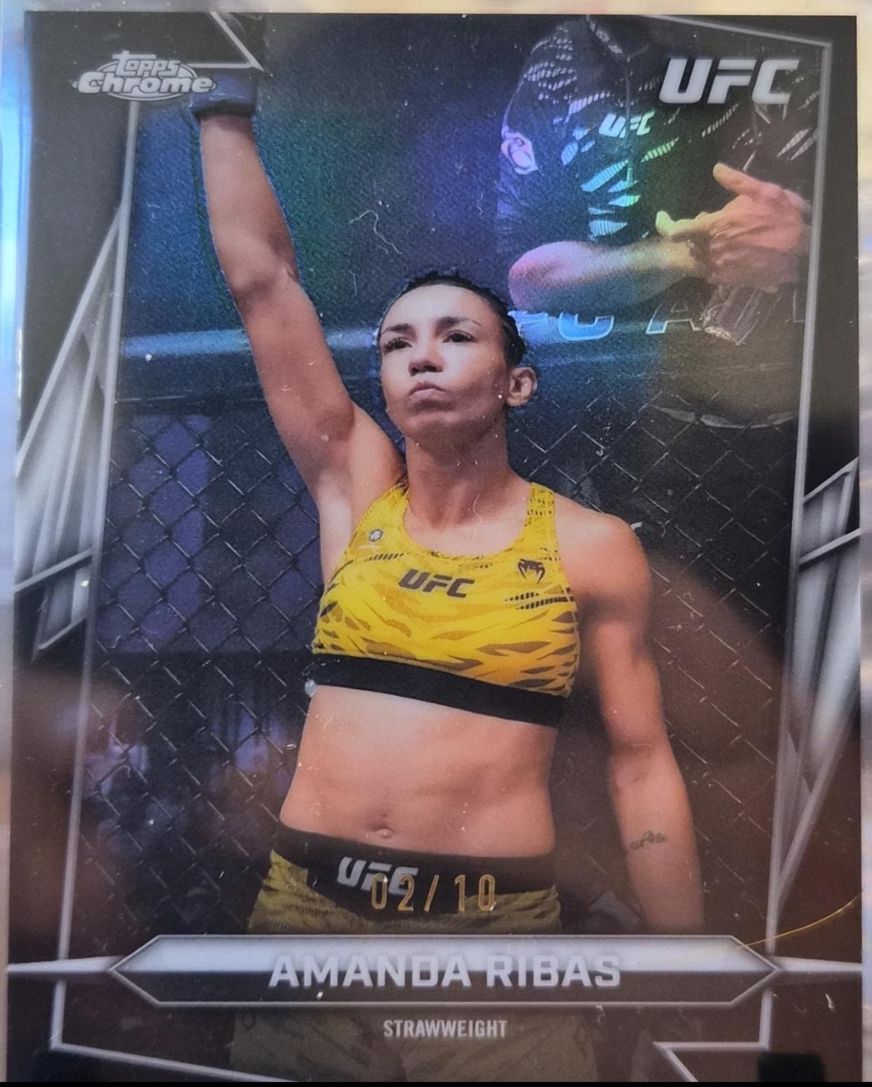 Amanda Ribas 2026 Topps Chrome UFC Base #32 Black Refractor
