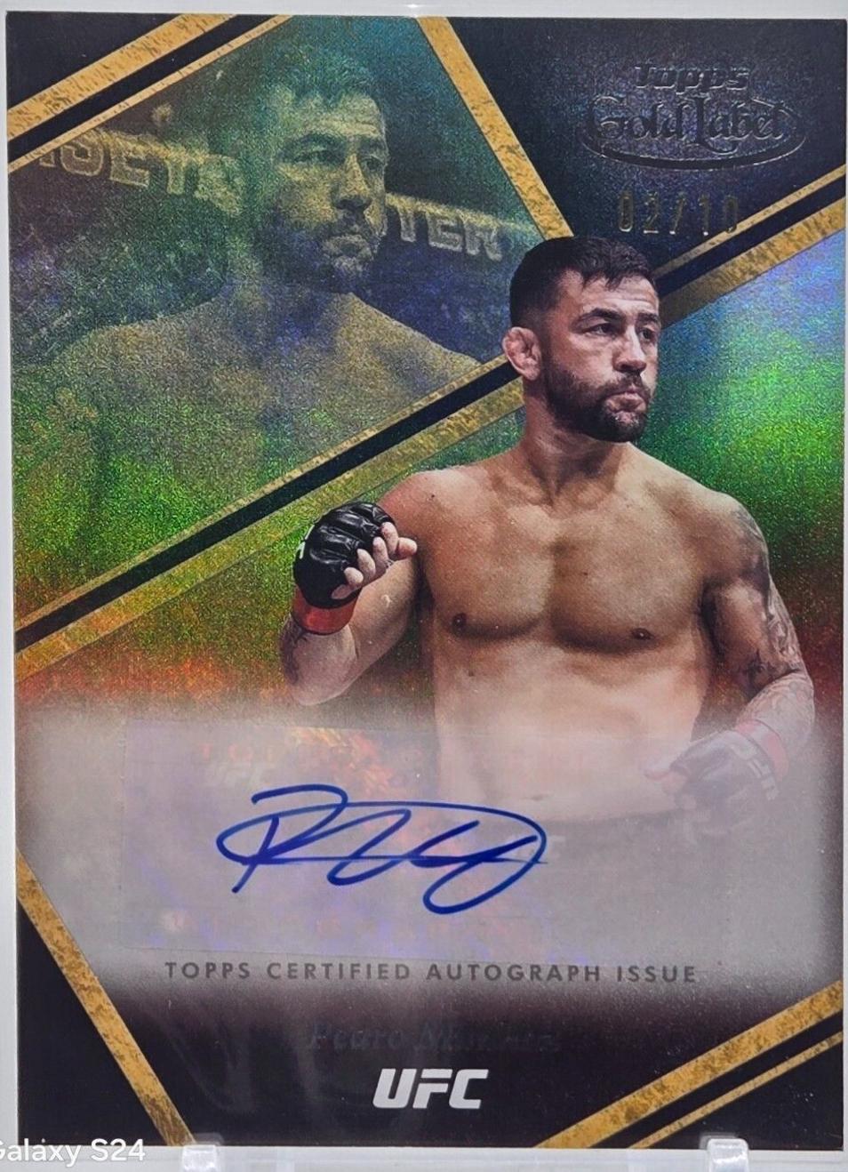 Pedro Munhoz 2024 Topps Gold Label UFC Auric Autographs #AUA-PMZ Gold