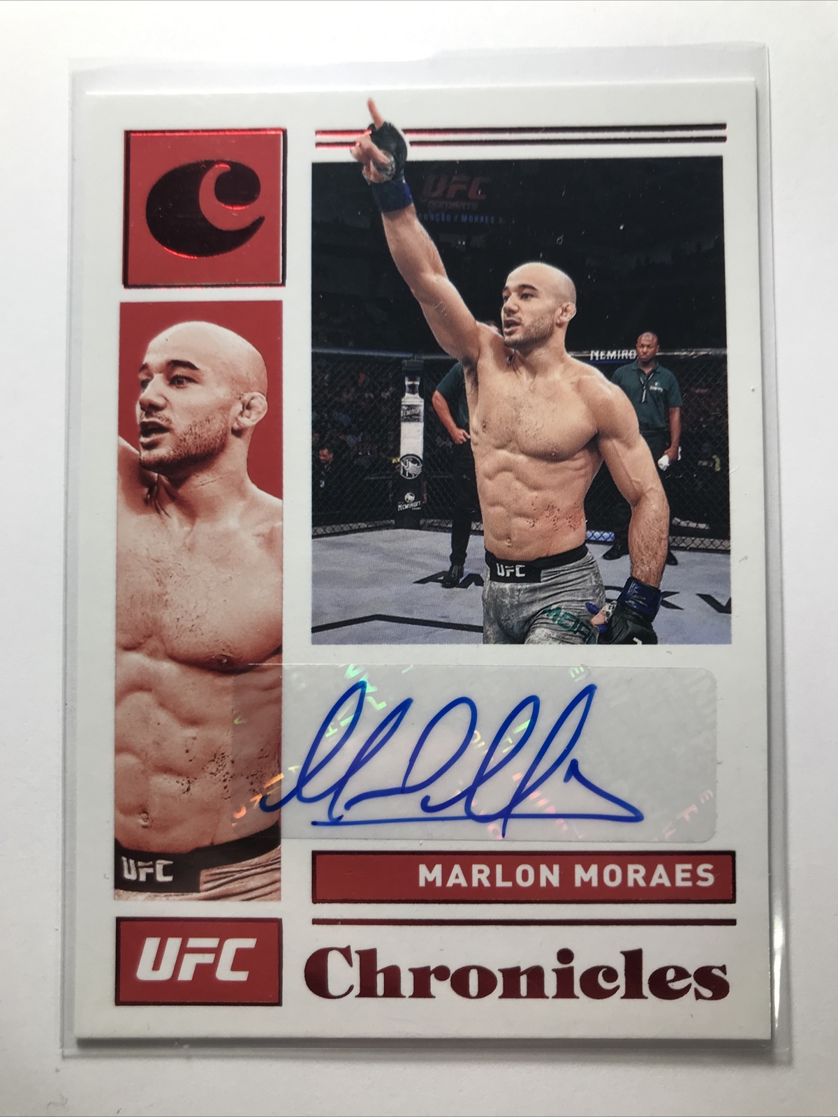 Marlon Moraes 2021 Panini Chronicles UFC Chronicles Signatures #11 Red