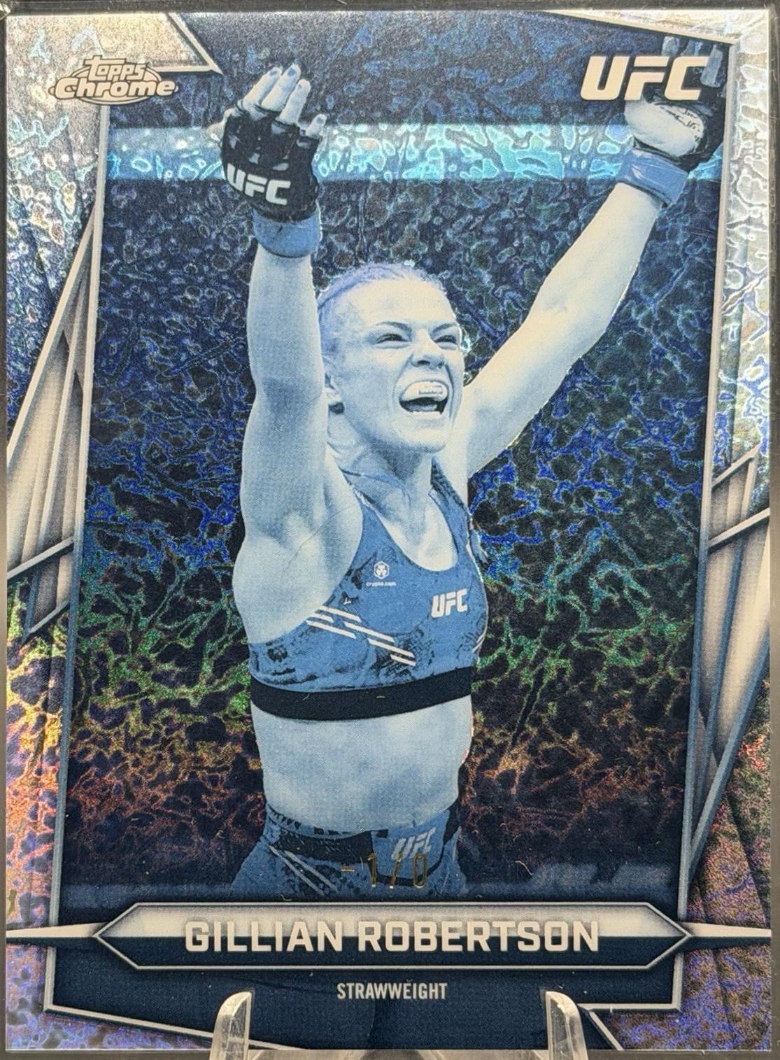 Gillian Robertson 2026 Topps Chrome UFC Base #136 Negative Refractor