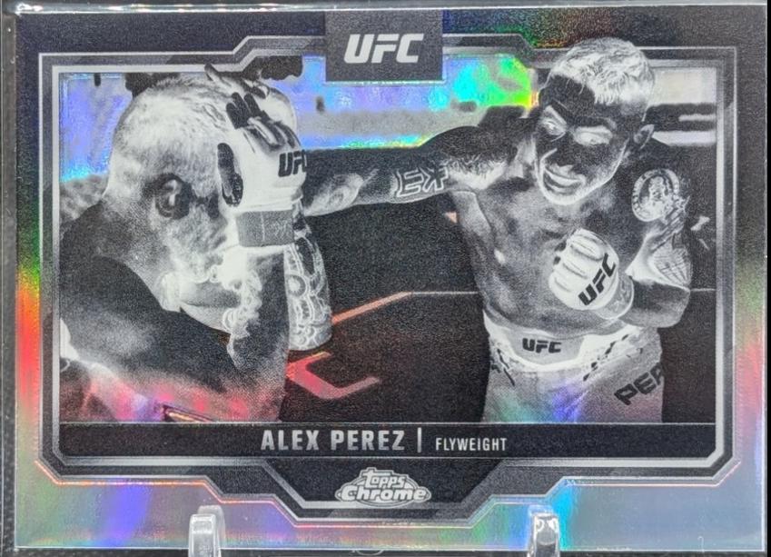 Alex Perez 2025 Topps Chrome UFC Base #60 Negative Refractor