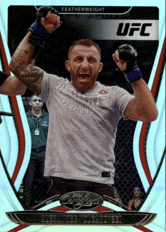 Alexander Volkanovski 2021 Panini Chronicles UFC Base Certified #129 Gold