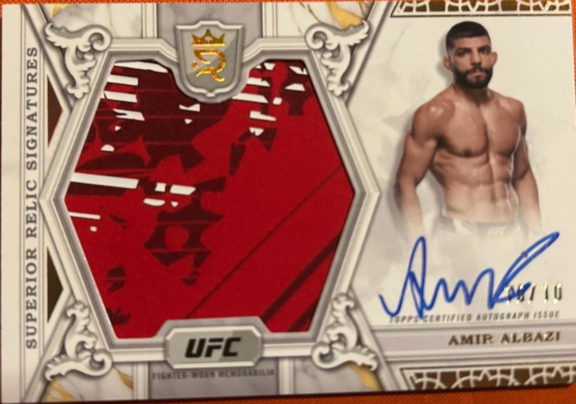 Amir Albazi 2024 Topps Royalty UFC Superior Relic Signatures #SRS-AA Gold