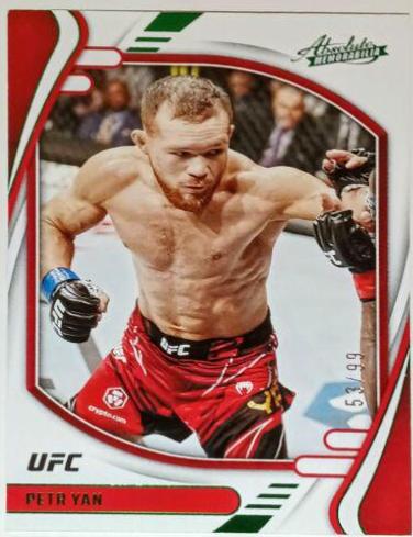 Petr Yan 2022 Panini Chronicles UFC Base Absolute #121 Green
