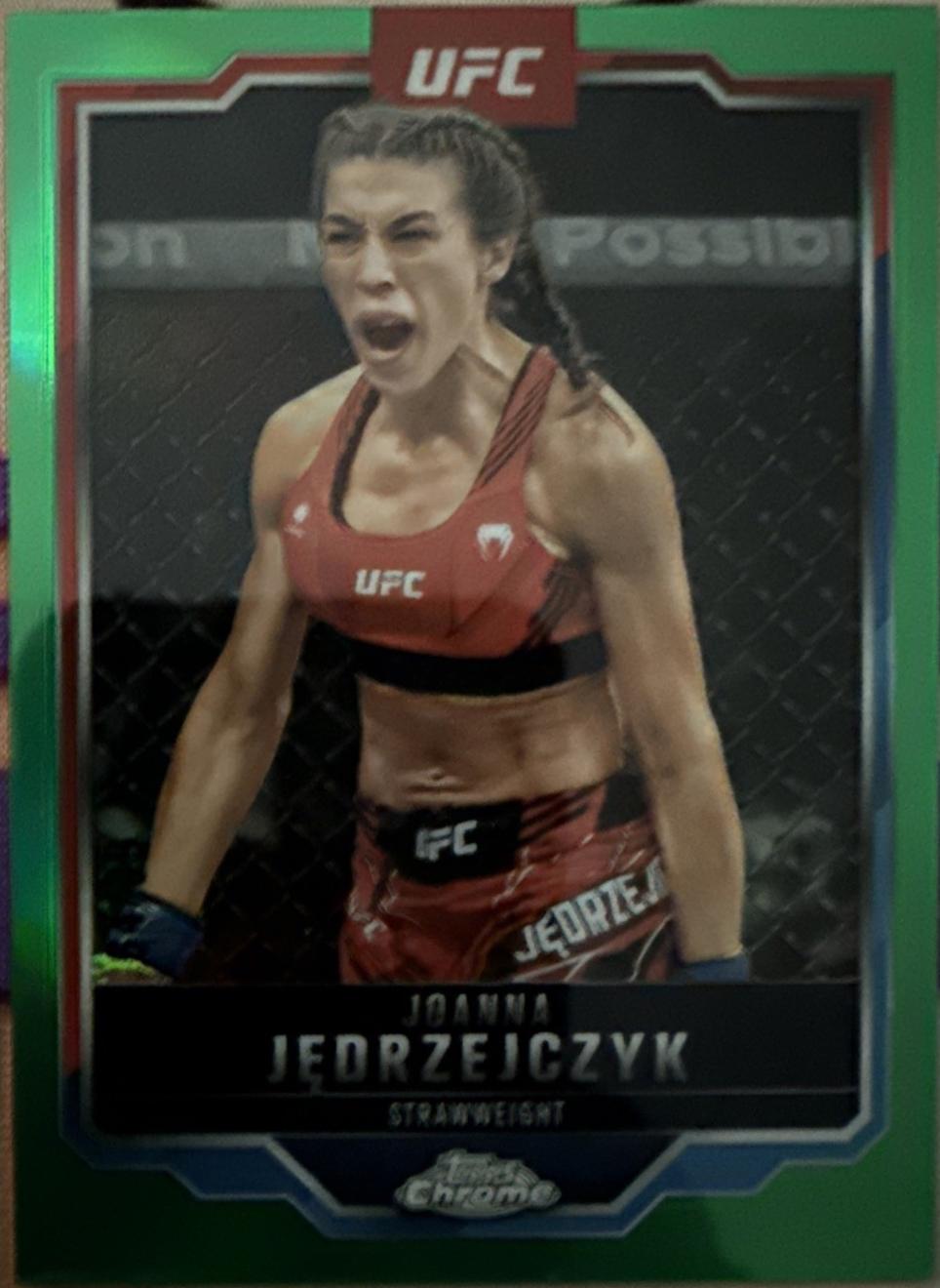 Joanna Jędrzejczyk 2025 Topps Chrome UFC Base #34 Green Refractor