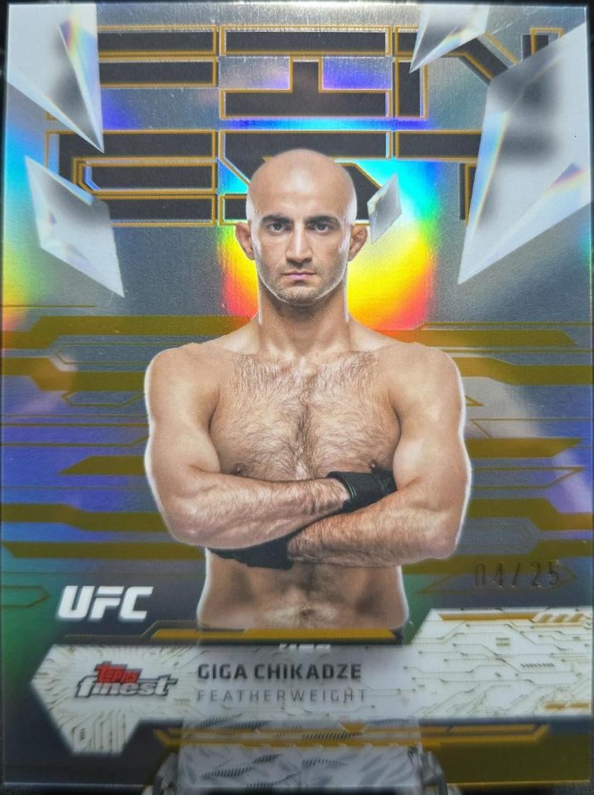 Giga Chikadze 2025 Topps Finest UFC Base Uncommon #163 Gold Refractor