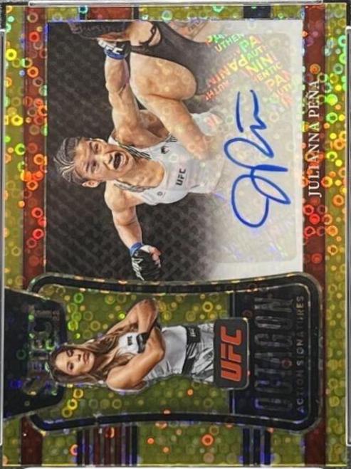 Julianna Peña 2022 Panini Select UFC Octagon Action Signatures #12 Gold Disco