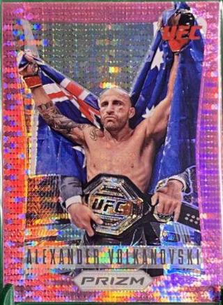 Alexander Volkanovski 2022 Panini Prizm UFC Prizm Flashback #8 Pink Pulsar