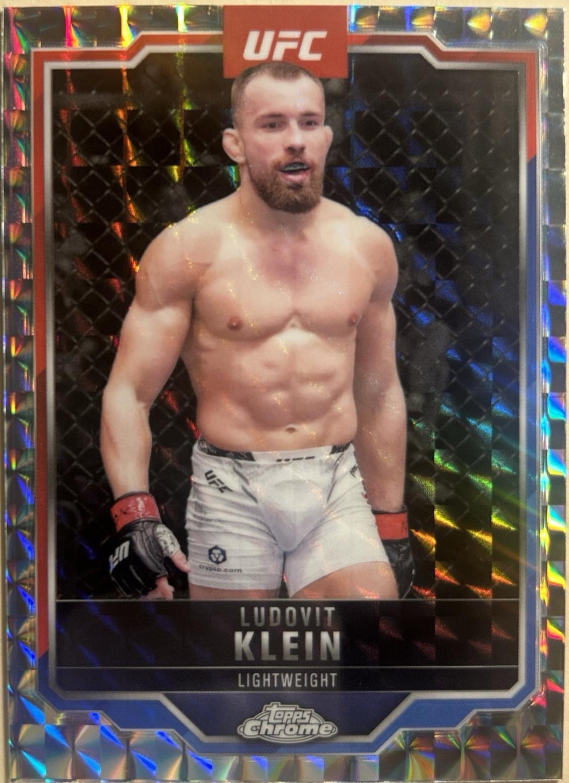 Ludovit Klein 2025 Topps Chrome UFC Base #32 Geometric Refractor