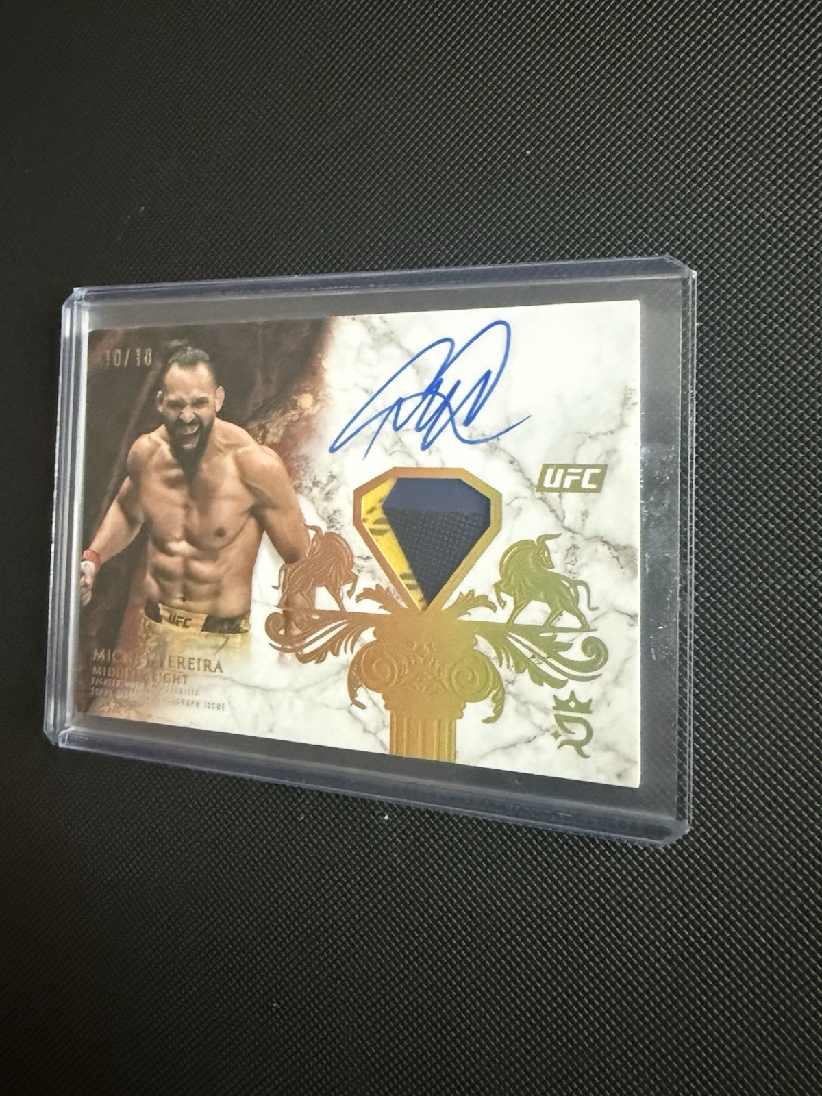 Michel Pereira 2025 Topps Royalty UFC Royalty Relic Signatures #RYR-MP Gold