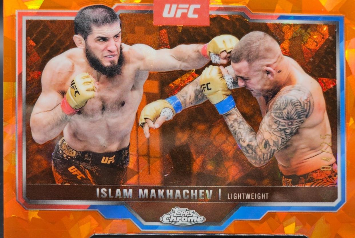Islam Makhachev 2025 Topps Chrome Sapphire UFC Base Sapphire #200 Orange Sapphire