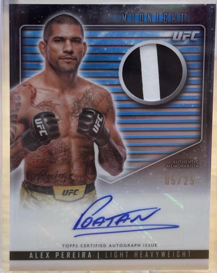 Alex Pereira 2024 Topps Midnight UFC Relic Autographs #RCA-APE Moonrise