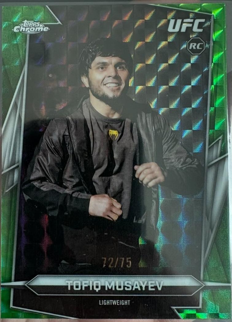 Tofiq Musayev 2026 Topps Chrome UFC Base #44 Green Geometric Refractor
