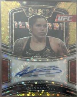 Amanda Nunes 2021 Panini Select UFC Signatures #16 Gold Disco Prizms