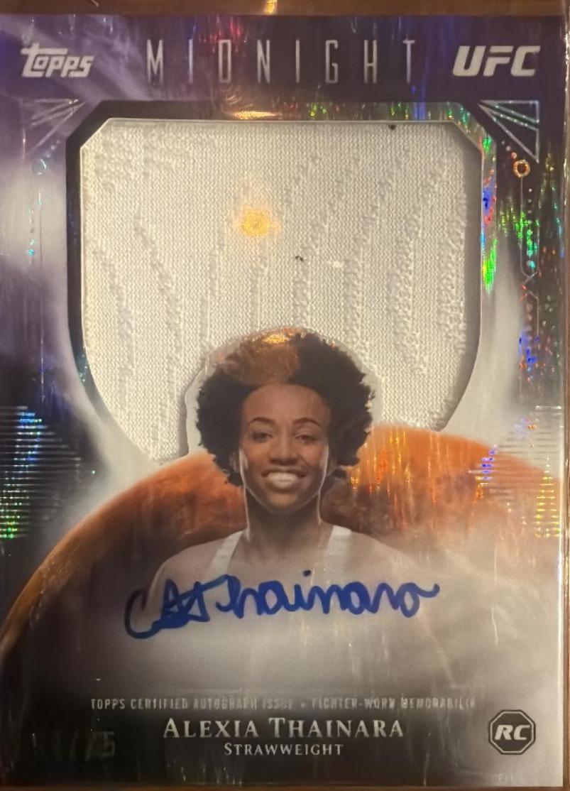 Alexia Thainara 2026 Topps Midnight UFC Rookie Relic Autographs #RRA-AA Midnight