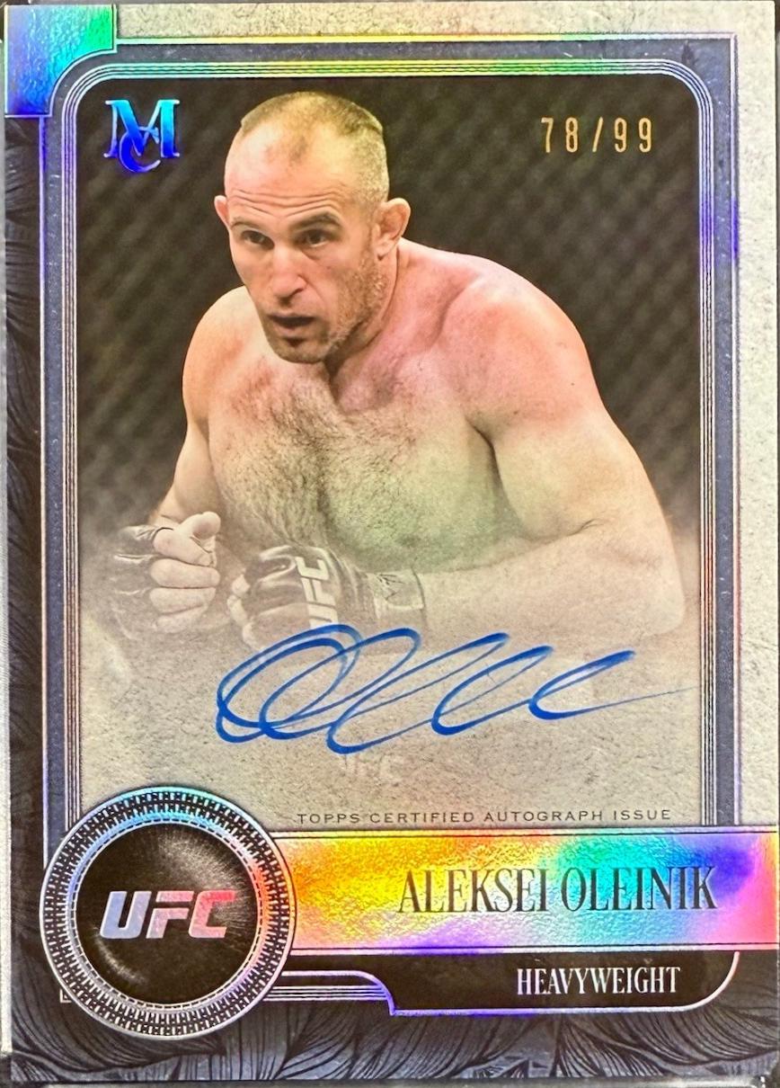 Aleksei Oleinik 2019 Topps UFC Museum Collection Museum Autographs #MA-AO