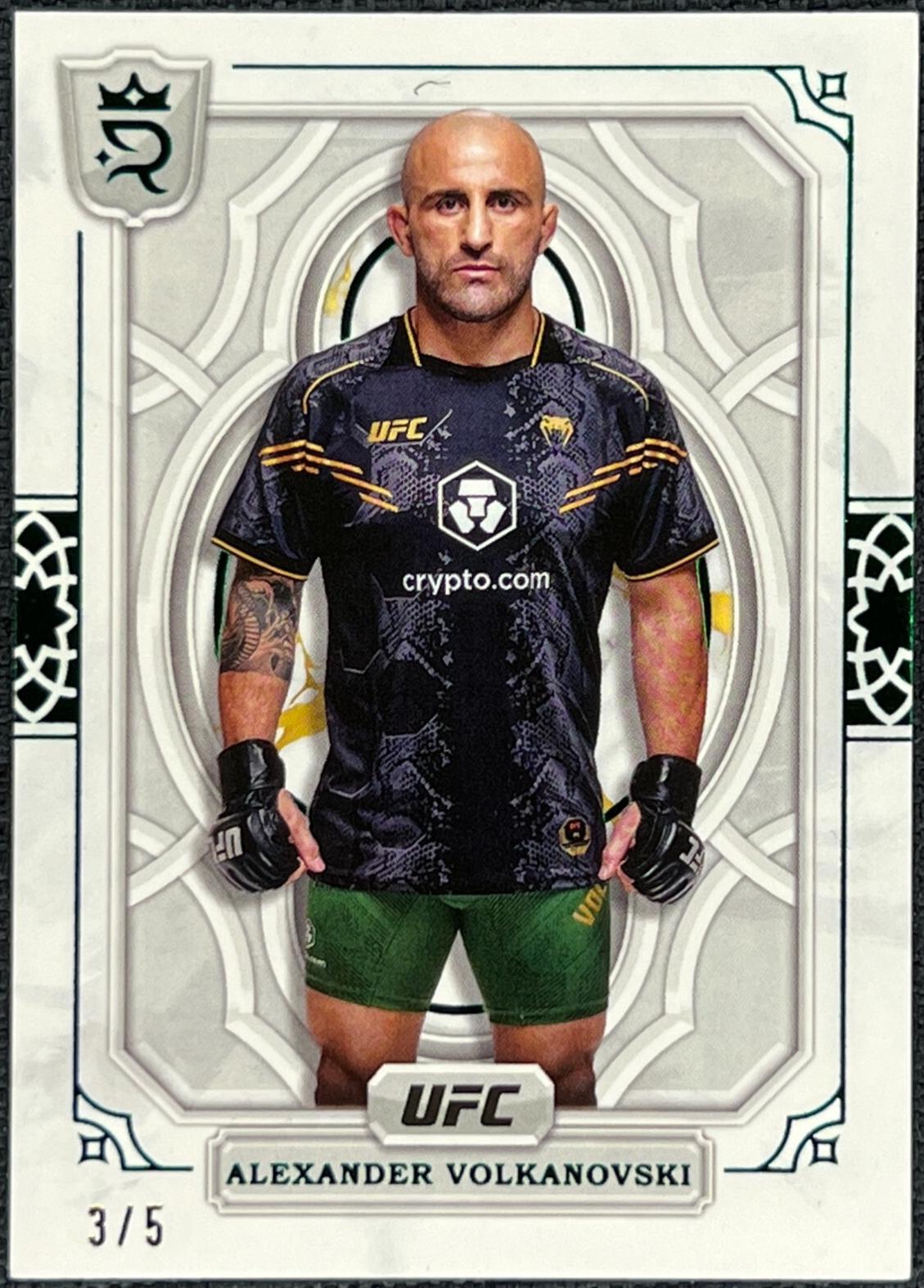 Alexander Volkanovski 2024 Topps Royalty UFC Base #8 Green