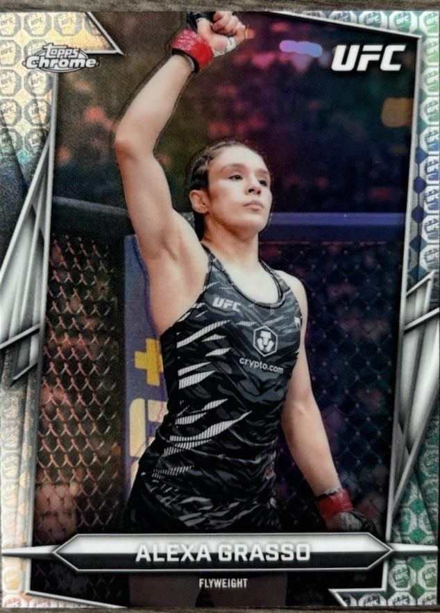 Alexa Grasso 2026 Topps Chrome UFC Base #170 UFC Glove Refractor