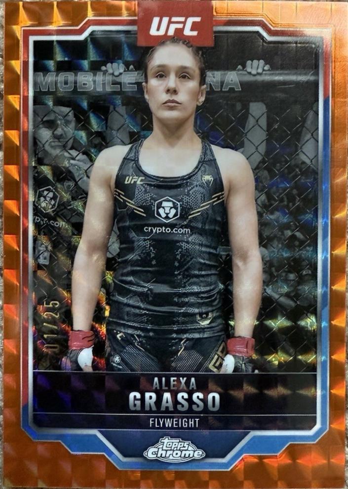 Alexa Grasso 2025 Topps Chrome UFC Base #14 Orange Geometric Refractor