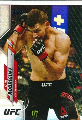 Yair Rodríguez 2020 Topps UFC Base #32 Rainbow Foil