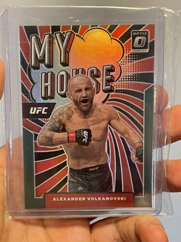 Alexander Volkanovski 2022 Panini Donruss Optic UFC My House #8 Green