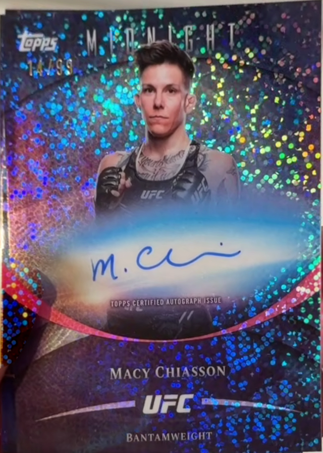 Macy Chiasson 2026 Topps Midnight UFC Base Autographs #BAV-MC Daybreak