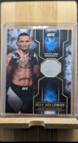 Max Holloway 2017 Topps UFC Knockout Base #93 Blue