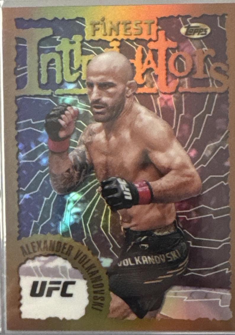 Alexander Volkanovski 2024 Topps Finest UFC Intimidators #INT-4 Refractor