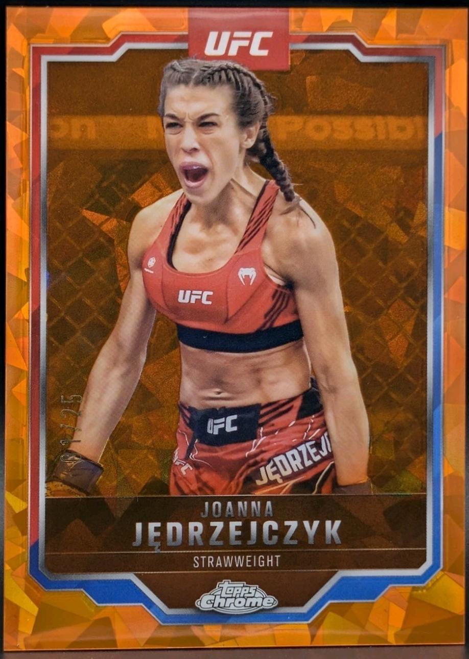Joanna Jędrzejczyk 2025 Topps Chrome Sapphire UFC Base Sapphire #34 Orange Sapphire