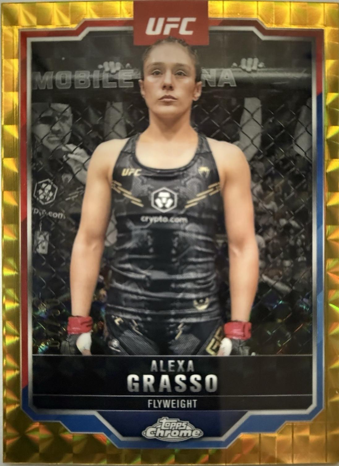 Alexa Grasso 2025 Topps Chrome UFC Base #14 Gold Geometric Refractor
