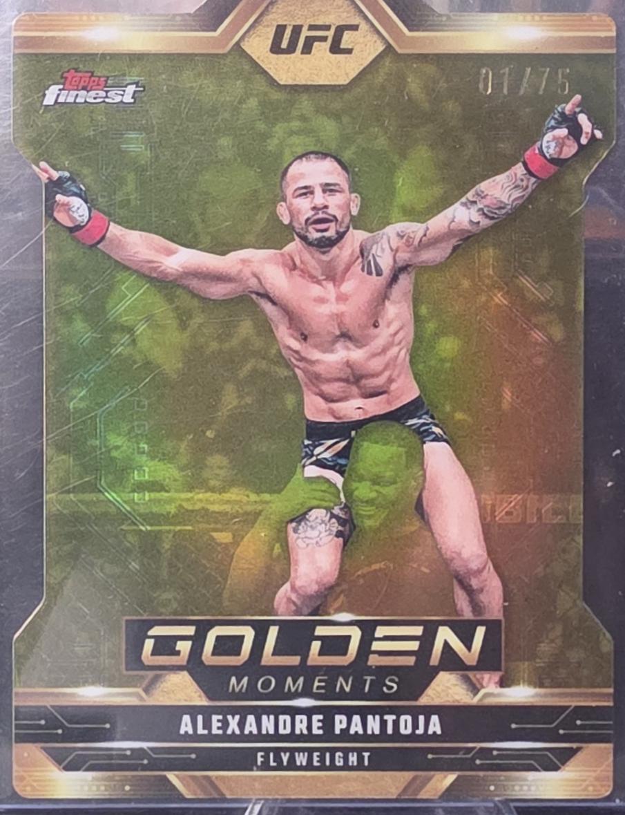 Alexandre Pantoja 2025 Topps Finest UFC Golden Moments #GM-14 Die-Cut Refractor