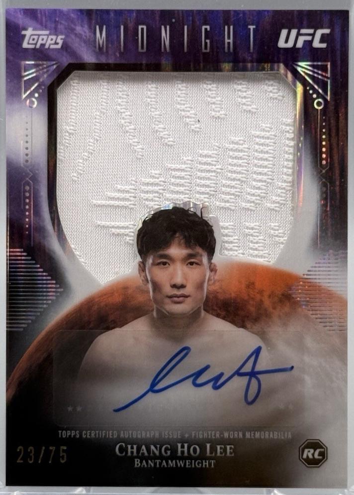 Chang Ho Lee 2026 Topps Midnight UFC Rookie Relic Autographs #RRA-CH Dusk